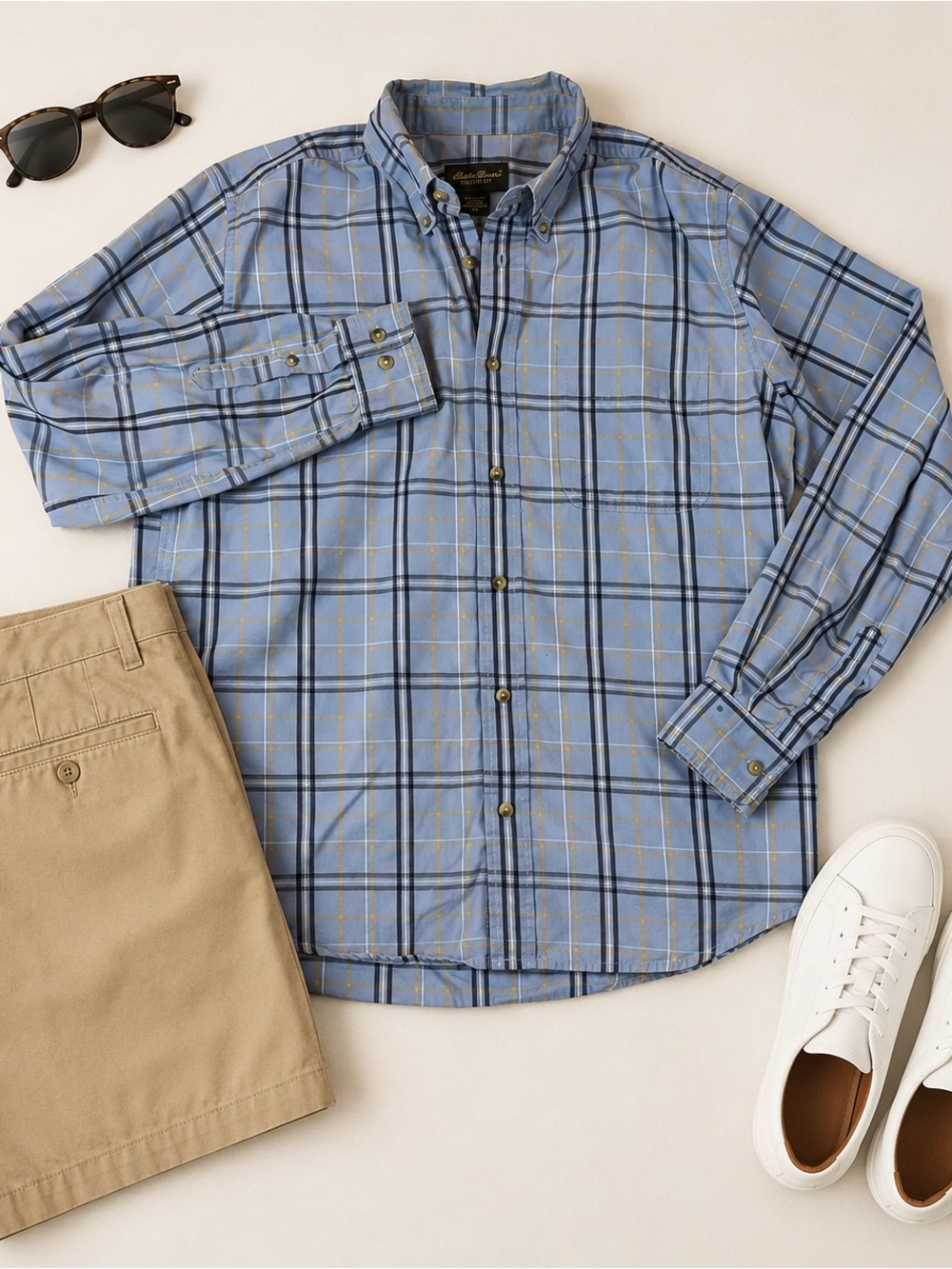 Eddie Bauer Relaxed Fit Blue Plaid hiking full button long sleeve  Shirt– Medium